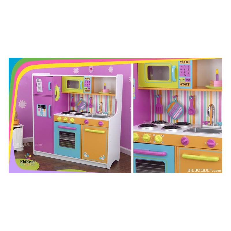 Deluxe Big and Bright Kitchen